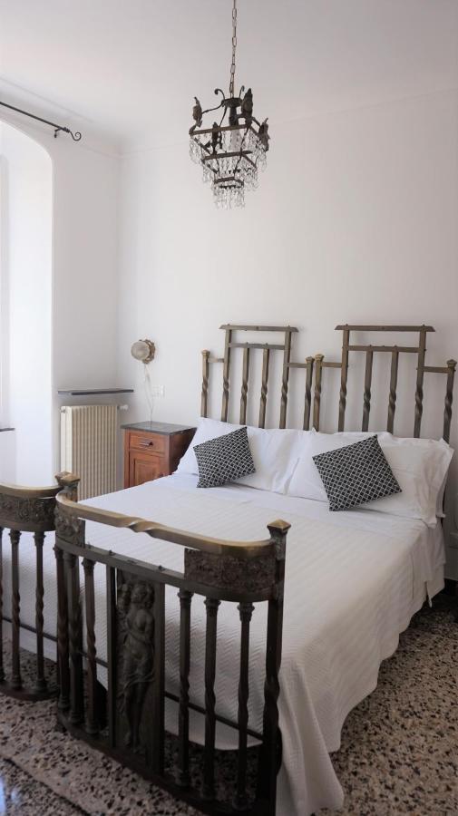 Le Coccole Bed and Breakfast Genova Eksteriør billede